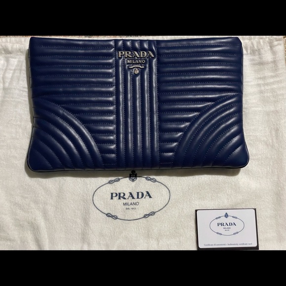 🔥 New Authentic Prada Diagram Navy Clutch 🔥 - Picture 6 of 11